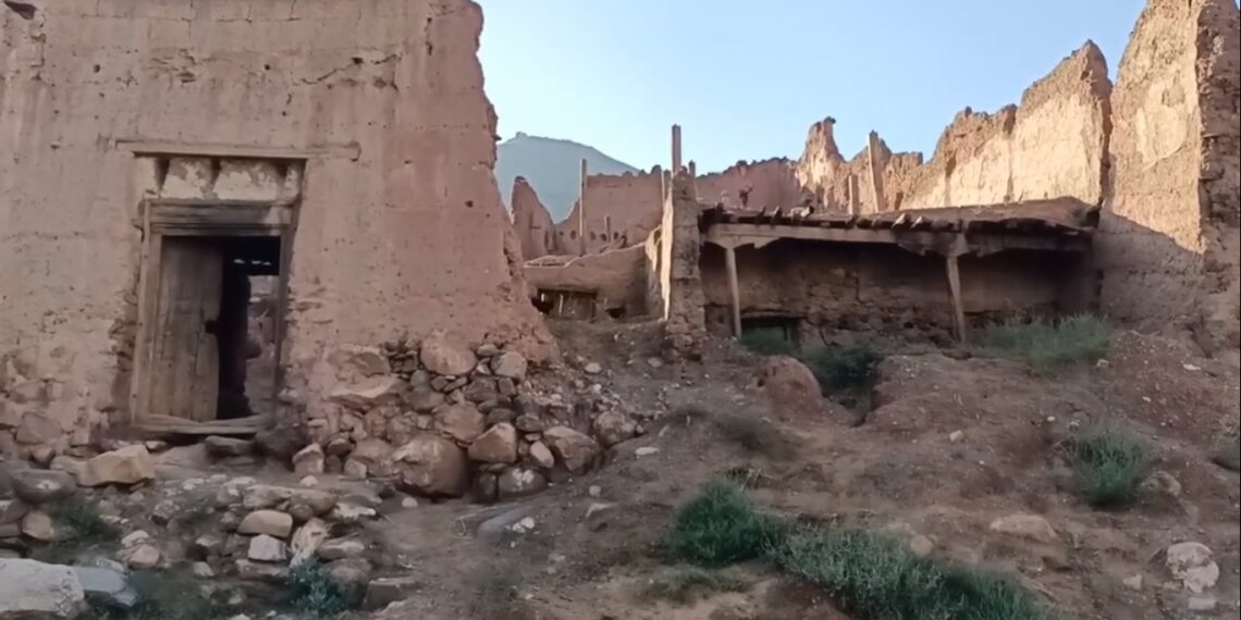 د ننګرهار ولایت هسکې مېنې اوسېدونکي له سرپرست حکومته د خپلو ورانو کورونو جوړېدل غواړي