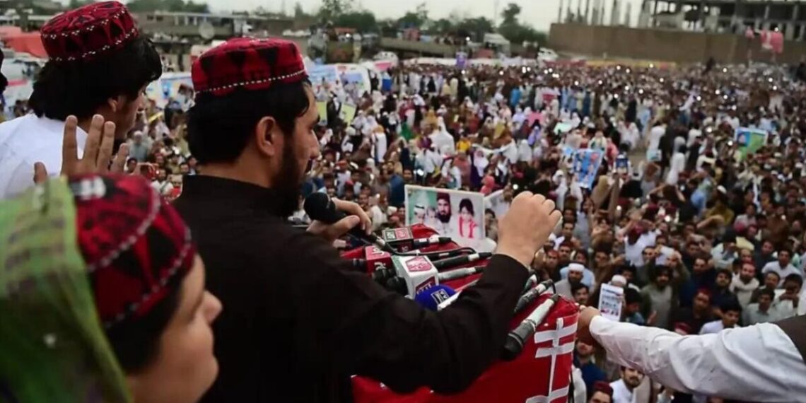 پښتین: له جرګې نه پر شا کېږو