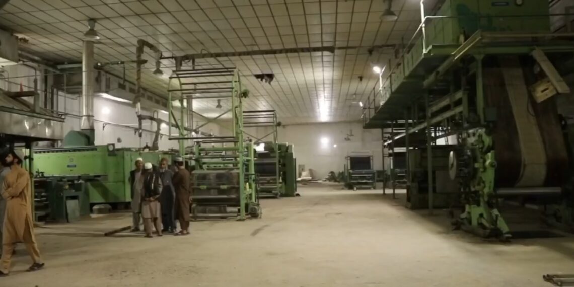 د بلخ نساجۍ کارخونې د بیارغونې چارې ۹۵ سنله بشپړې شوې