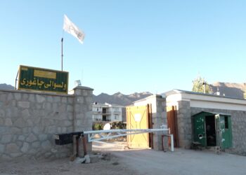 د جاغوري خلک: د ولسوالۍ او غزني ښار ترمنځ غځېدلې لاره دې ورغول شي