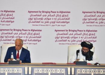 د خلیلزاد اعتراف؛ د دوحې هوکړې یو شمېر موارد له خلکو پټ ساتل شوي