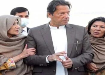 خلیلزاد د پاکستان حکومت ته؛ د عمران خان خوشې کول مو پر ګټه دي