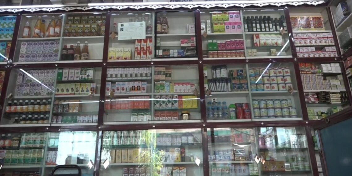 د ننګرهار اوسېدونکي د غیر مسلکي کسانو له خوا د یوناني درملو له پېر او پلور شکایت کوي