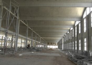 کندهار کې د هېواد پر کچه د ټوکر جوړولو کارخونې چارې ۷۵ سلنه بشړې شوې