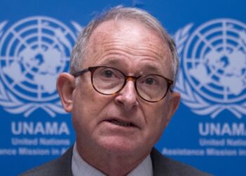 بېنېټ: نړیواله ټولنه باید افغانستان کې د محدودیتونو لرې کېدو لپاره منسجمه تګلاره ولري 