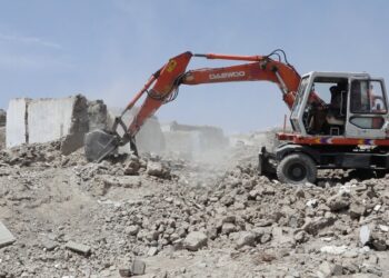 عدلیې وزارت:  تېر یوه کال کې ۳ میلیونه جریبه غصب شوې ځمکه بېرته را ګرځول شوې