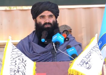 حقاني امنیتي ځواکونو ته؛ له اختلافي مسایلو ډډه وکړئ