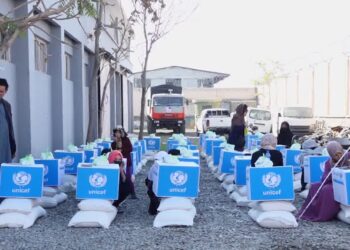 کابل کې اړمنو ته د مرستو وېش دوام؛۲۵۰ نورو کورنیو ته هم مرستې ووېشل شوې