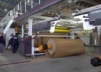 هرات کې د ۱۰ میلیونه ډالرو په ارزښت د کارتن جوړولو یوې کارخونې فعالیت پیل کړ