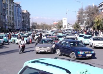 د دوامداره او منظم ښاري ټرانسپورټ نړیواله ورځ؛ کابل ښاریان له نا منظم ټرانسپورټ شکایت کوي