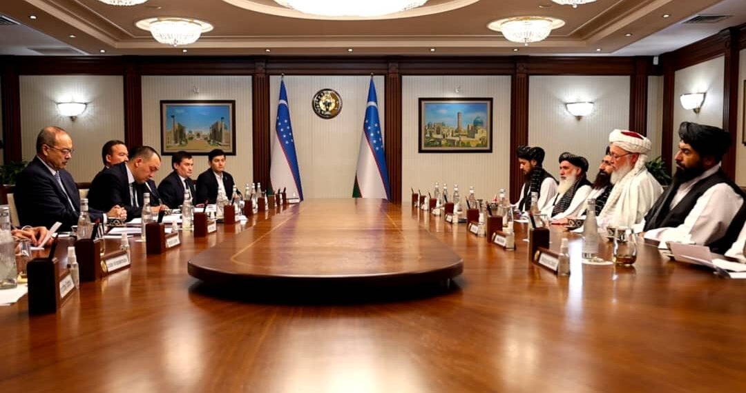 حنفي له ازبېک چارواکو سره د دوه اړخیزو اړیکو پیاوړتیا په تړاو خبرې کړې