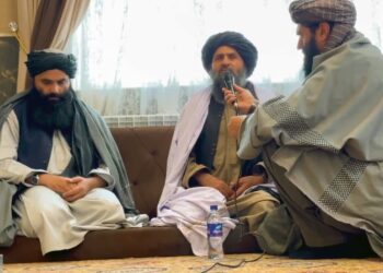 ملابرادر: د اسلامي امارت چارواکو ترمنځ د اختلافاتو په اړه ګنګوسې بې ځايه دي