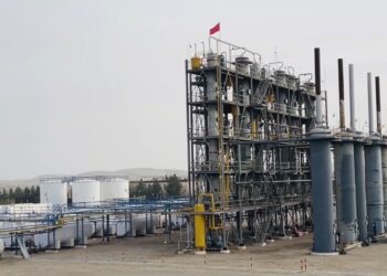 کانونو وزارت: د امو سیند نفتي حوزې کې د ۱۸ نورو نفتي څاه ګانو کېندنه پیل شوه