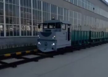 افغانستان د لومړي ځل لپاره ریل ګاډی جوړ کړ