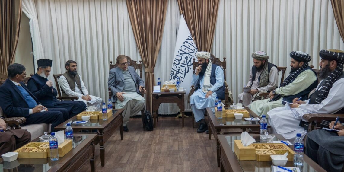 حقاني له صادق خان سره لیدنه کې پر دوه اړخیزو مسایلو خبرې کړې