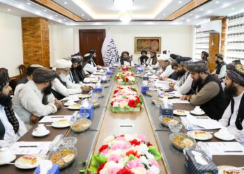 د اقتصادي کمېسیون ناسته؛ د افغان – ټرانس پروژې راپور تایید شو