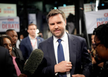 امریکا د امنیتي ګواښونو د وېرې له امله د افغانانو کډوالۍ پروسه سخته کړې