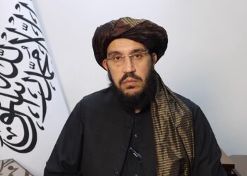 اسلام اباد کې د افغانستان سفارت: پاکستاني پولیسو د قانوني اسناد لرونکو په ګډون سلګونه افغانان نیولي