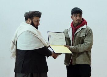 کابل کې ۳۵۰ کسان له مسلکي او حرفوي زده کړو فارغ شول