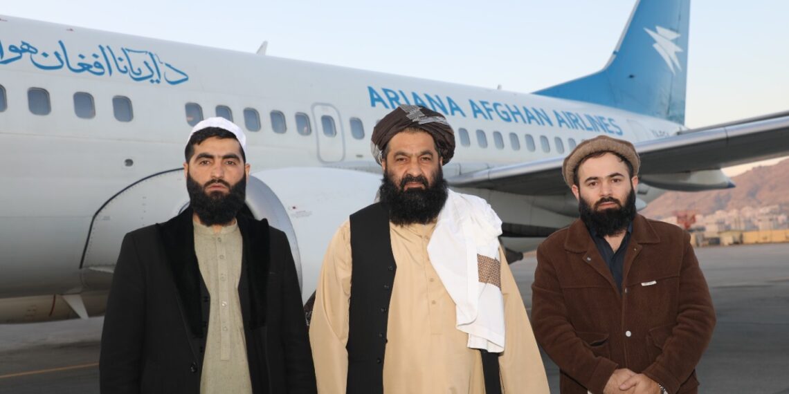 د افغانستان بانک سرپرست پر مشرۍ یو پلاوی روسیې ته په سفر تللی  