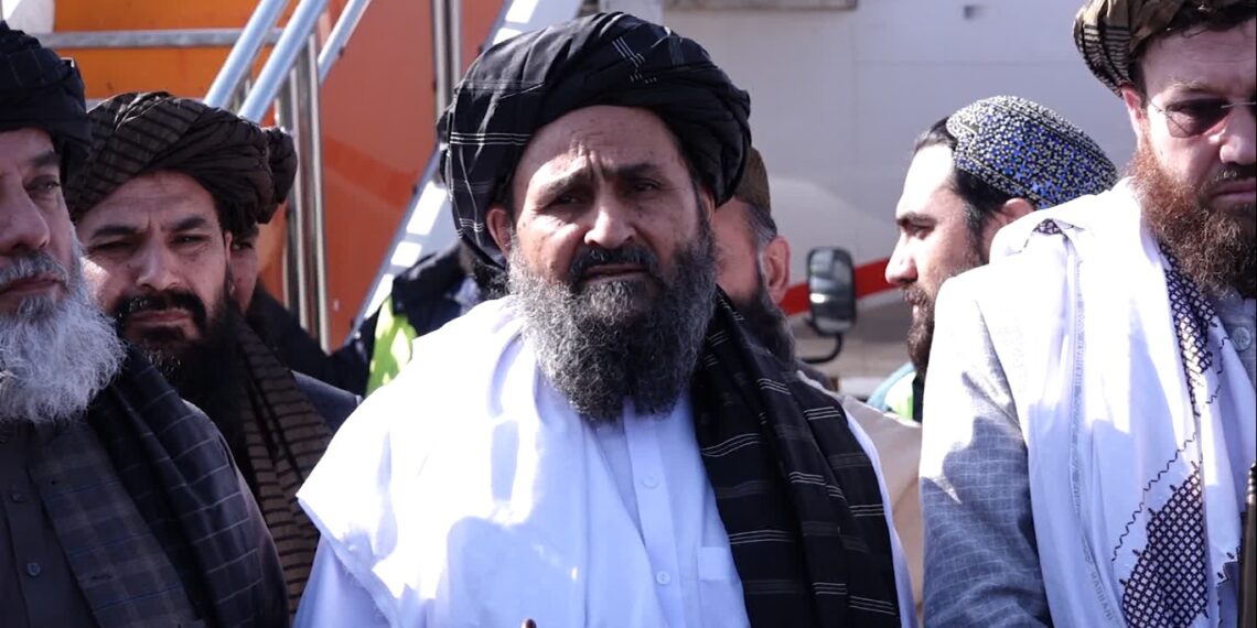 افغانستان او ازبېکستان د برېښنا، کرنې او رېل پټلۍ په برخو کې د همکاریو هوکړې کړې