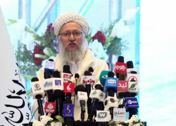 حنفي: نړیوال دې د افغانستان په کورنیو چارو کې لاسوهنه نه کوي