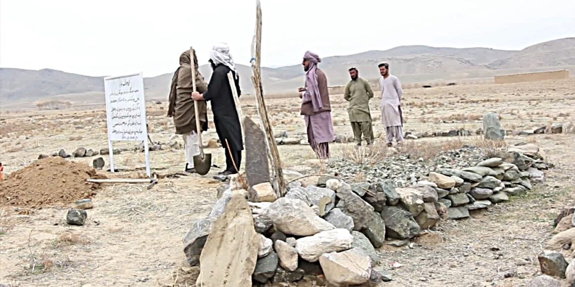 د پټې خزانې لیکوال محمد هوتک مزار رغول کېږي