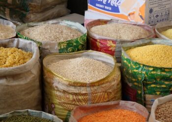 کابل ښاریان د خوراکي توکو لوړو بیو کنټرولولو غوښتنه کوي 