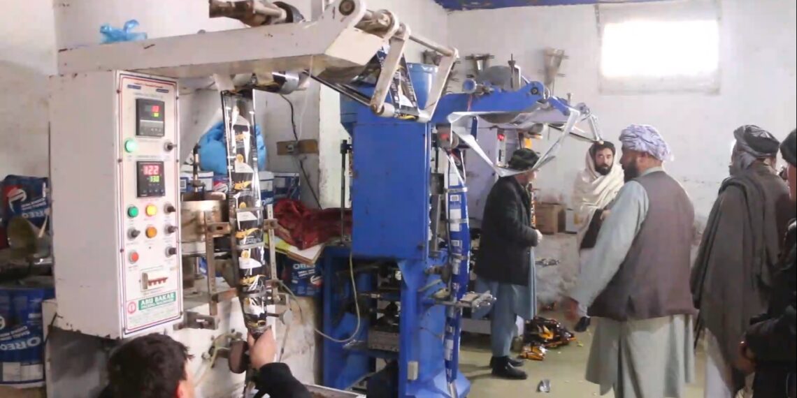 د سمنګان صنعت ‌کاران د برېښنا له کمښت او صنعتي پارکونو له نه لرلو شکایت کوي