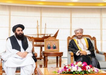متقي له عماني چارواکو سره د اړیکو او همکاریو پر پراختیا خبرې کړې