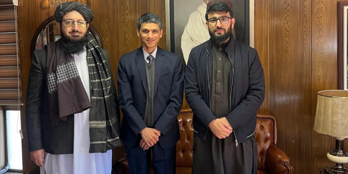 افغان او هندي چارواکو د دوه اړخیزو اړیکو پر پیاوړتیا خبرې کړې