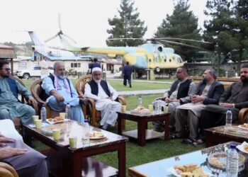 د بهر مېشتو افغانانو مشورتي جرګې غړیو له شمشاد ټلوېزيون او اومر ماين پاکۍ موسسې ليدنه وکړه