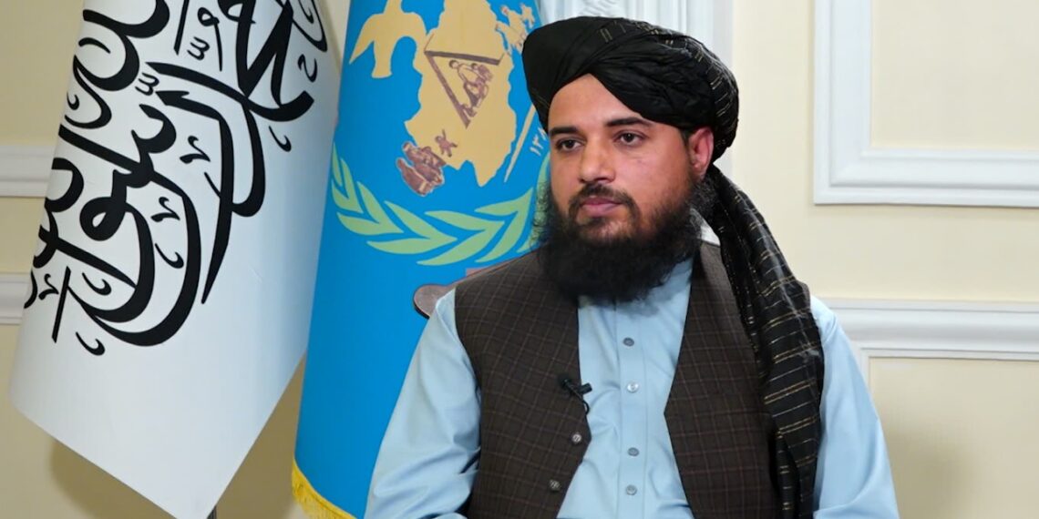 له پاکستانه د افغان کډوالو ایستلو لړۍ دوام؛ تېره اوونۍ شاوخوا ۹ زره تنه را ایستل شوې