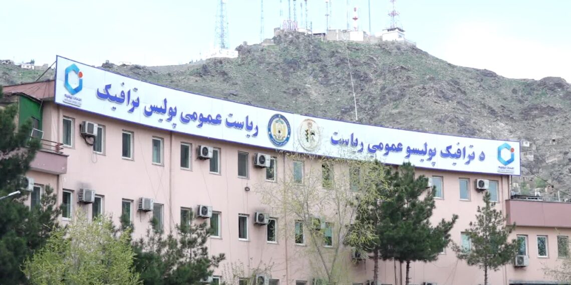 د ټرافیکو عموي ریاست: شخصي موټر د ټکسي خدمتونو وړاندې کولو اجازه نه لري