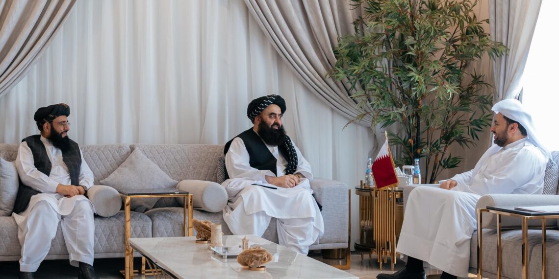 د بهرنیو چارو وزارت سرپرست له قطري سیال سره لیدلي