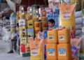 اوچا: د امریکا له خوا مرستو ځنډولو پر افغان بازارونو منفي اغېز نه دی کړی