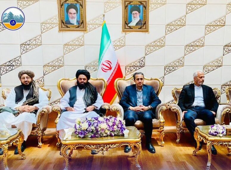د کانونو او پټرولیم وزارت سرپرست د یوه پلاوي پر مشرۍ ایران ته رسېدلی