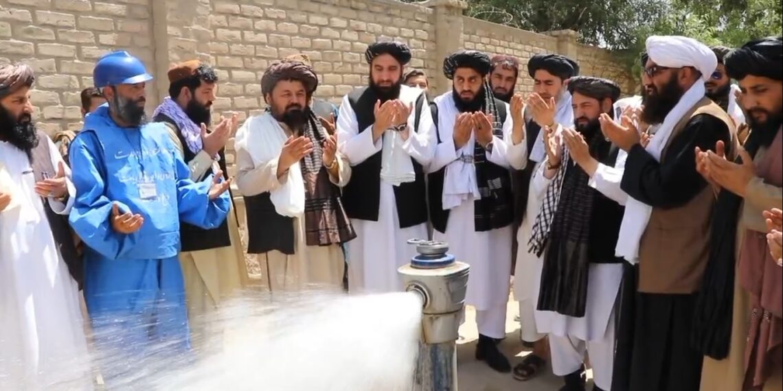 بلخ کې د اوبو رسولو یوه شبکه ګټې اخیستنې ته وسپارل شوه