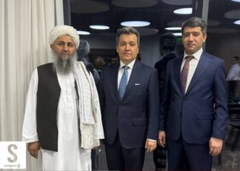 د مخابراتو وزارت سرپرست تاشکند کې درې اړخیزه ناسته کې  ګډون کړی