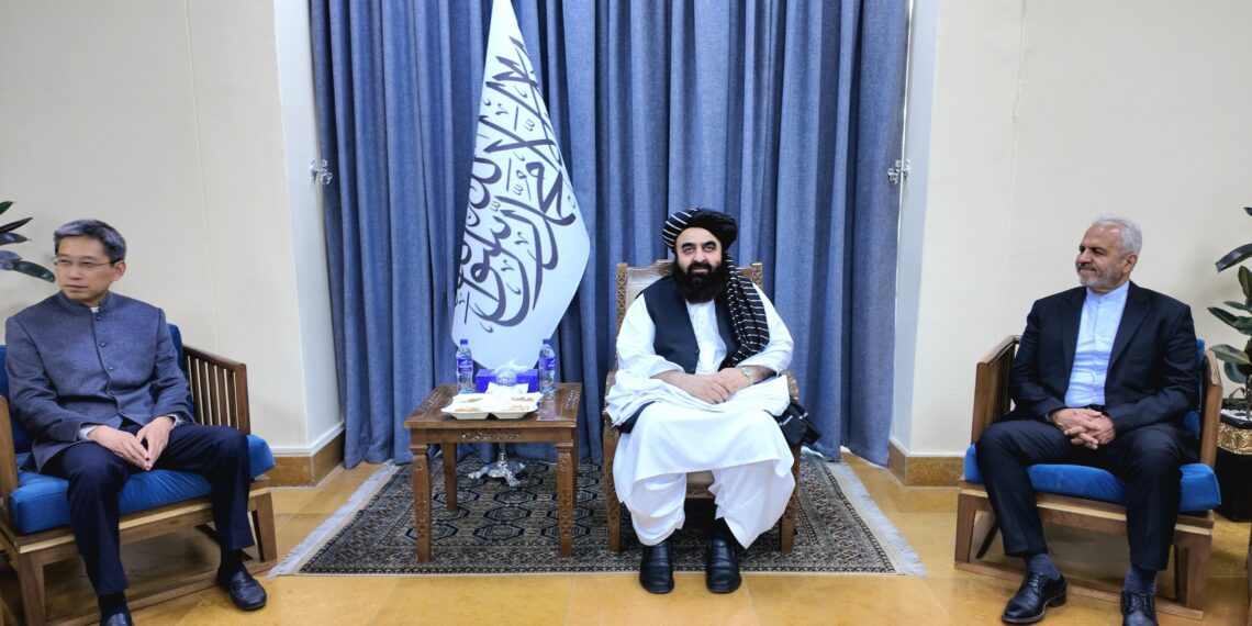 امیر خان مقتي ایران ته په رسمي سفر ولاړ