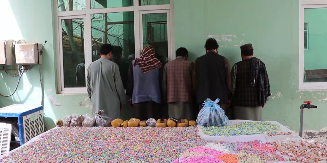 بلخ کې  له ۶۰۰ ډېر کسان د نشه يي توکو کاروبار په تور نیول شوي