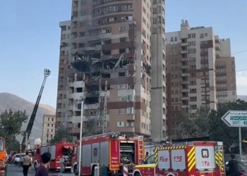 اسراییلو د ایران په پلازمېنه او ګڼ شمېر نورو ښارونو هوايي برېدونه کړي