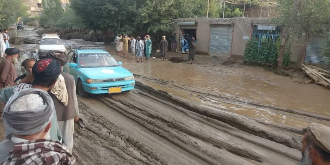 هېواد کې وروستیو سېلابونو خلکو ته ځاني او مالي زیانونه اړولي