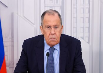 لاوروف: ناټو هڅه کوي بېرته افغانستان ته راوګرځي