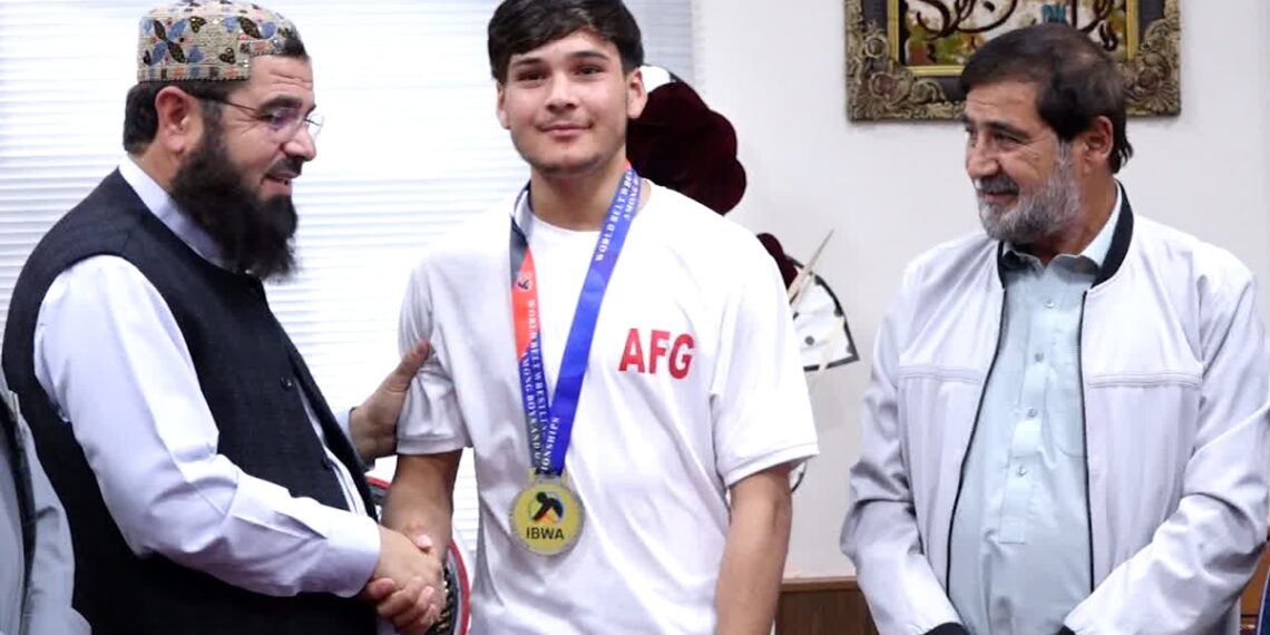 د افغانستان غېږ نيونې لوبغاړو په نړیوالو او آسیايي لوبو کې پنځه مډالونه ګټلي