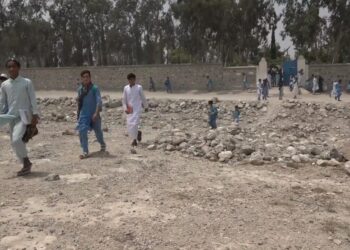 د ننګرهار پچیراګام ولسوالۍ اوسېدونکي لرې پرتو سیمو کې د محلي ټولګیو جوړېدو غوښتنه کوي