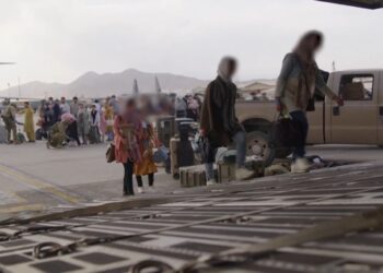 ټرمپ: د عربي متحده اماراتو په کمپونو کې پرتو افغانانو د ژغورلو هڅه کوم