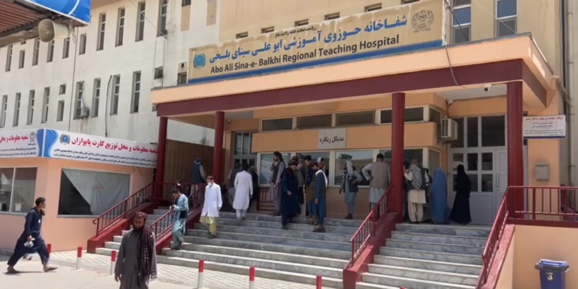 بلخ کې د هوا له ګرمېدو سره لسګونه کسان د پوستکي پر سرطان اخته شوي