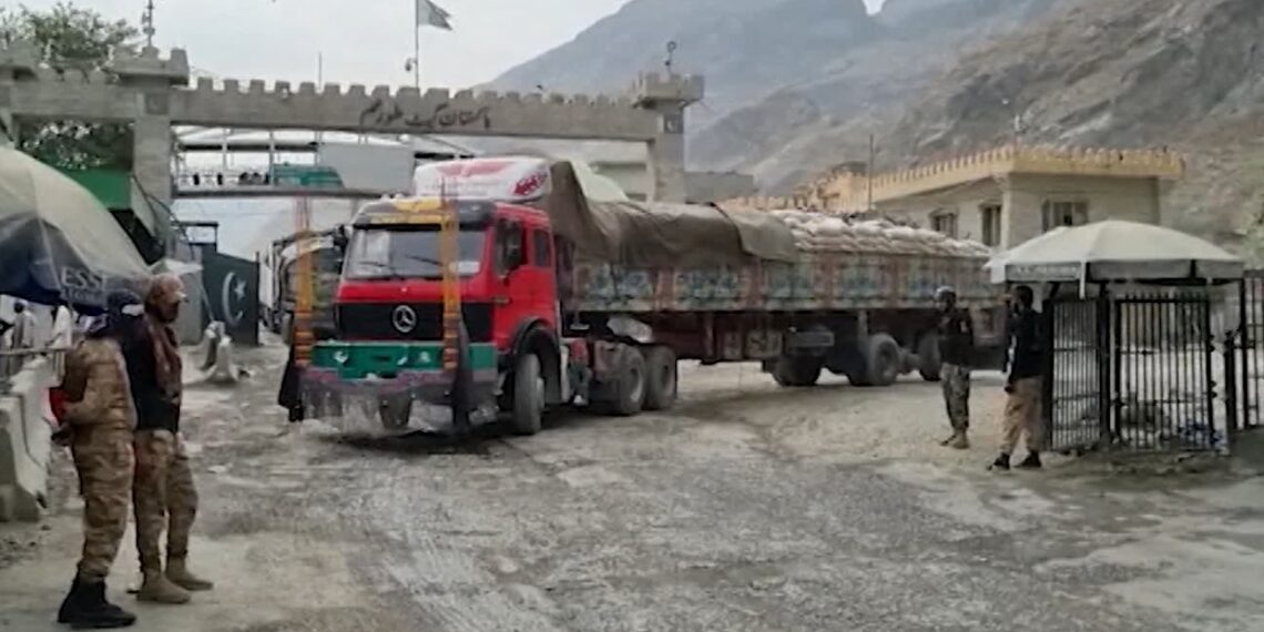 جواد: روان کال د افغانستان او پاکستان ترمنځ نږدې یو میلیارد ډالرو سوداګري شوې