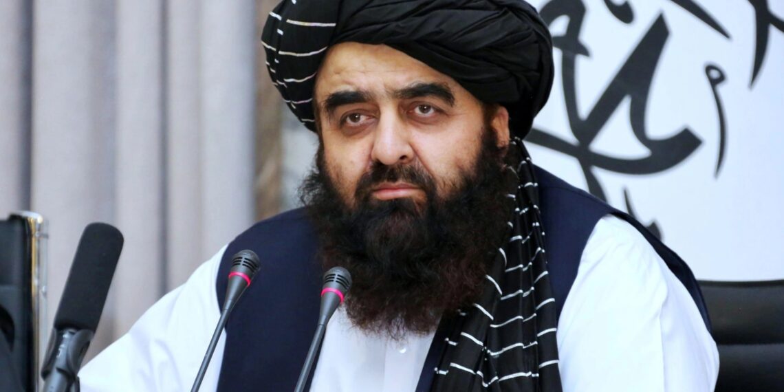 متقي: د نړیوالې ټولنې له بندیزونو سربېره د هېواد اقتصاد ثابت پاتې شوی